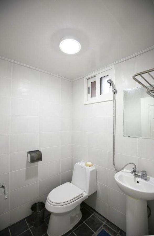 Ian Guesthouse Csedzsu Kültér fotó